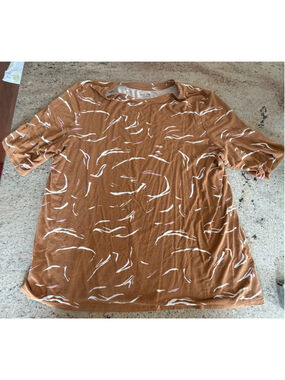 Nine West Rayon Stretchy T Shirt Size XL In Camel With White And Pink Design